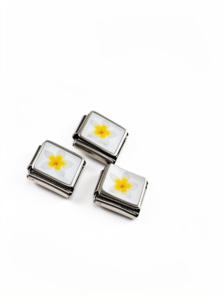Charms flor de sacuanjoche