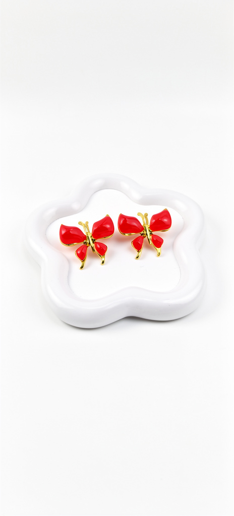 Aretes esmaltados de mariposa