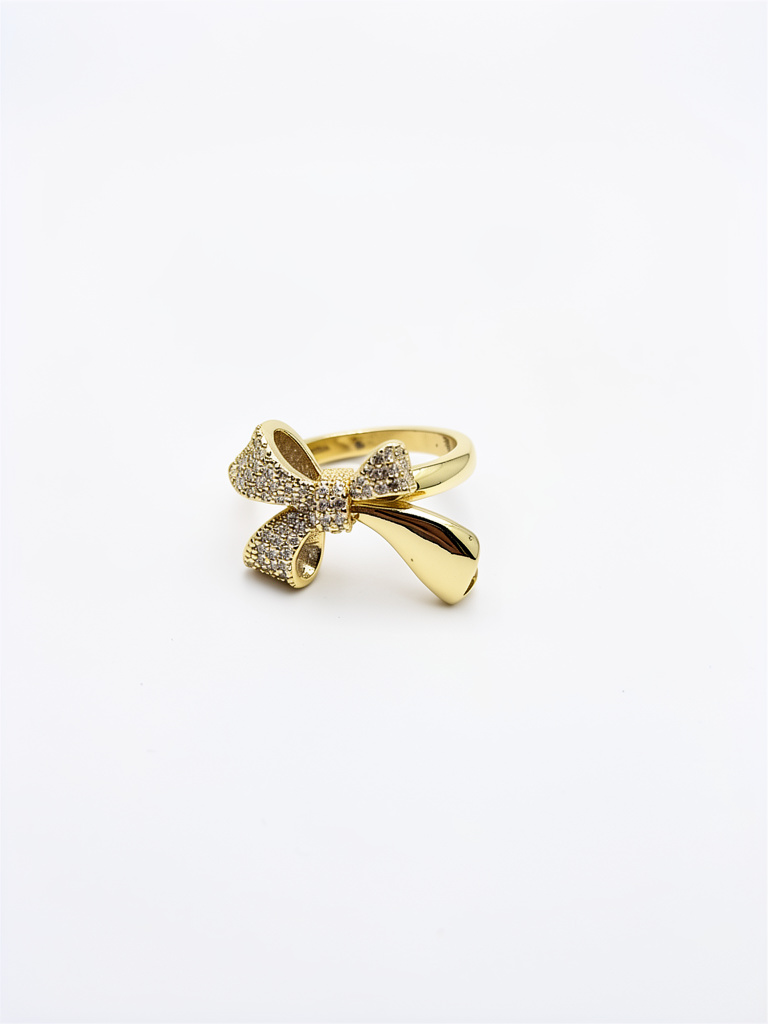 Anillo ajustable de lazo con circonias