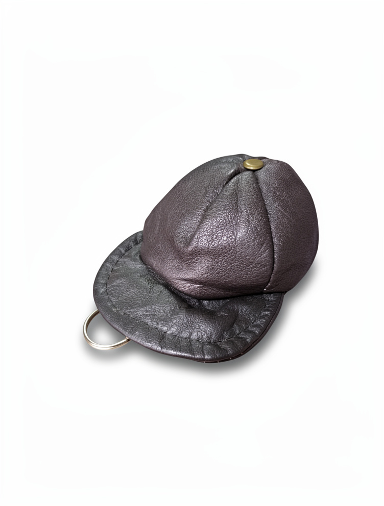 monedero de gorra