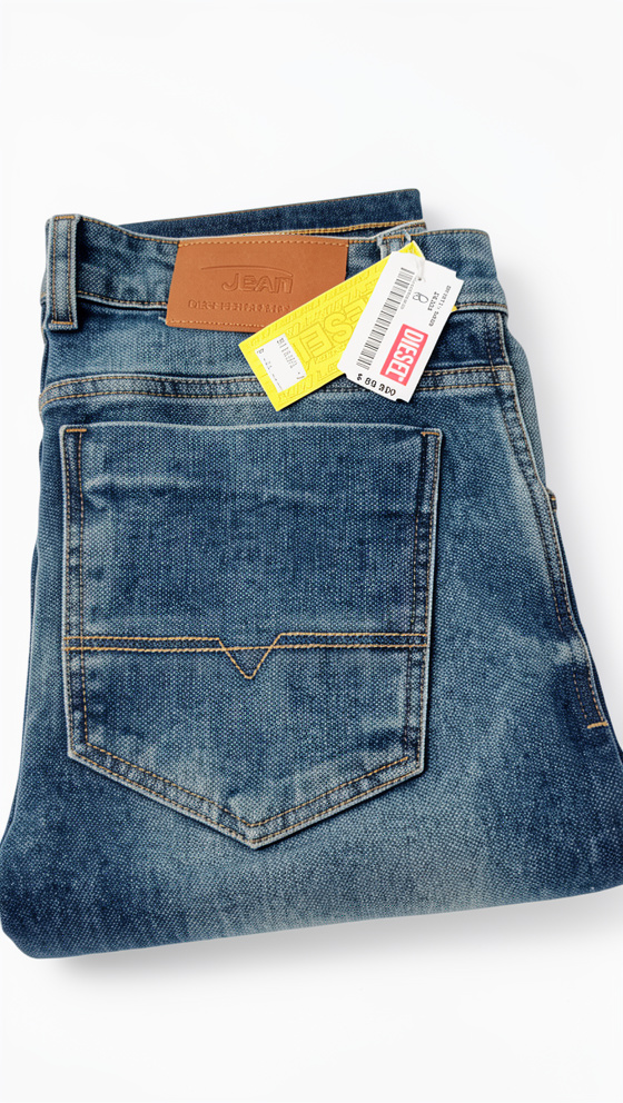 Jean diesel  tono medio talla 30