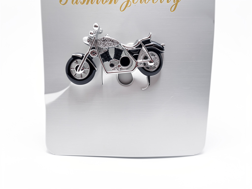 PIN MOTO PLATEADO