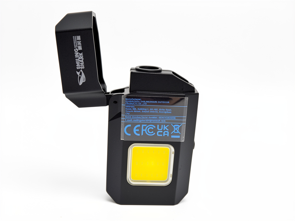 ENCENDEDOR CON LINTERNA LED RECARGABLE USB