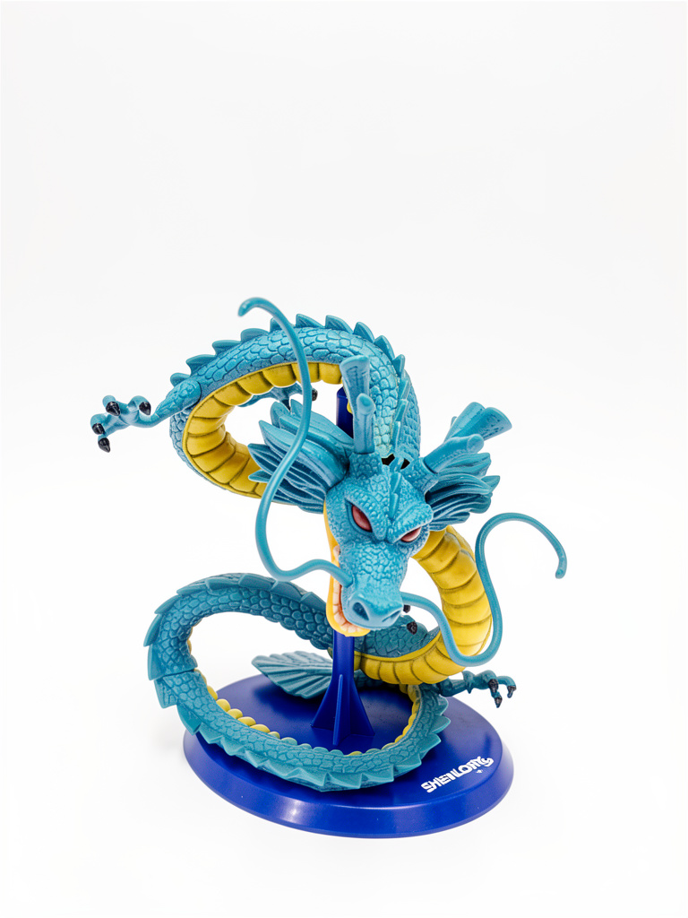 FIGURA DE SHENLONG - BASE AZUL - 10 CM