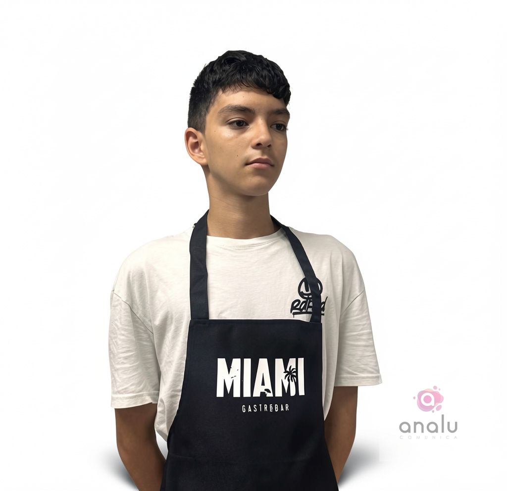 Delantal Negro adulto