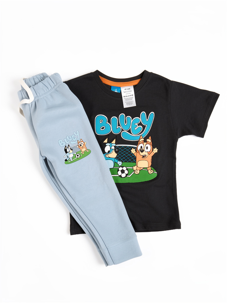 Conjunto  para niño Talla 4T