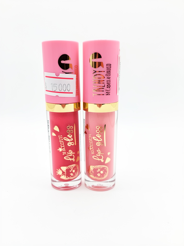 Trendy lip gloss rosa