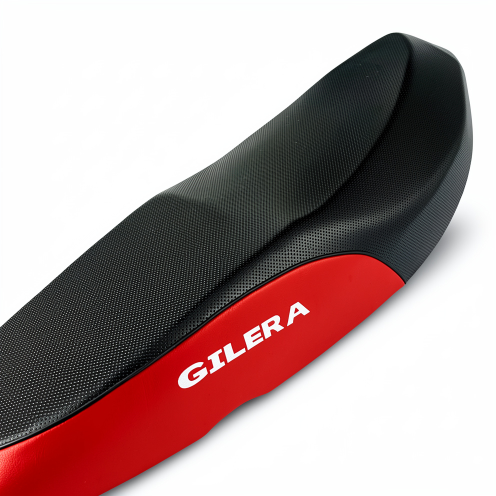 ASIENTO GILERA ORIGINAL ROJO BORDADO