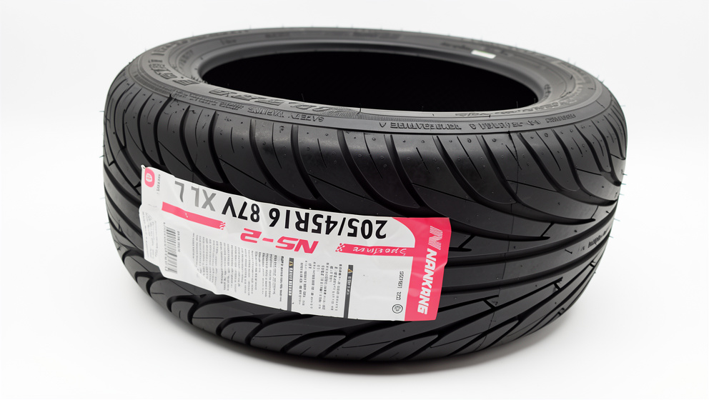 LLANTA 205/45-R16 (NANKANG)
