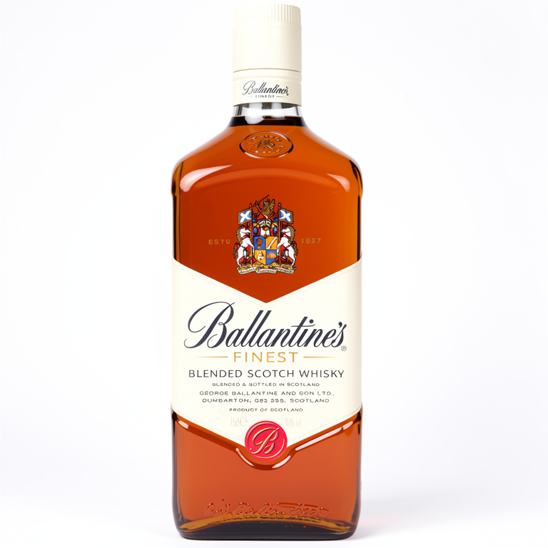 Ballantine's Blend Scotch Whisky 750cc