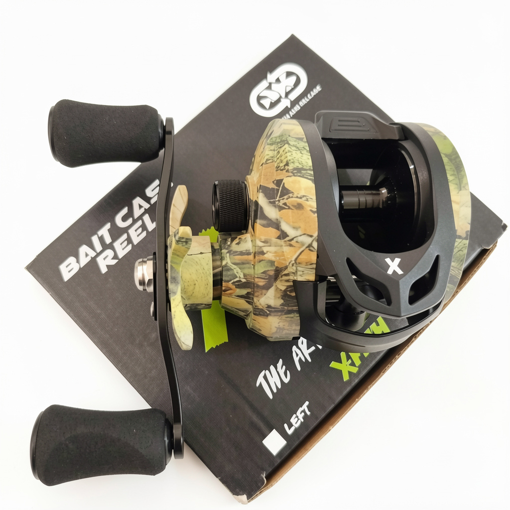 REEL HUEVITO X-23 CAMUFLADO 5 RULEMANES