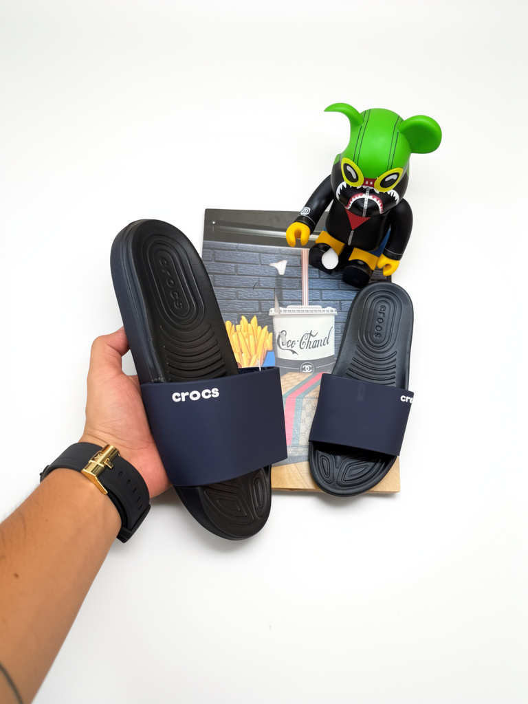 Chancletas crocs azules