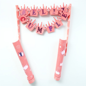 SET MINI BANDERINES F/C CORONITA ROSA CON 2 BENGALAS
