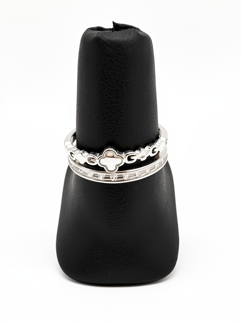 M1005#8 Anillo Van Cleef Blanco
