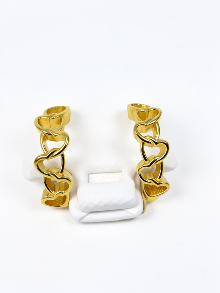 M12249 Huggie Corazones dorados