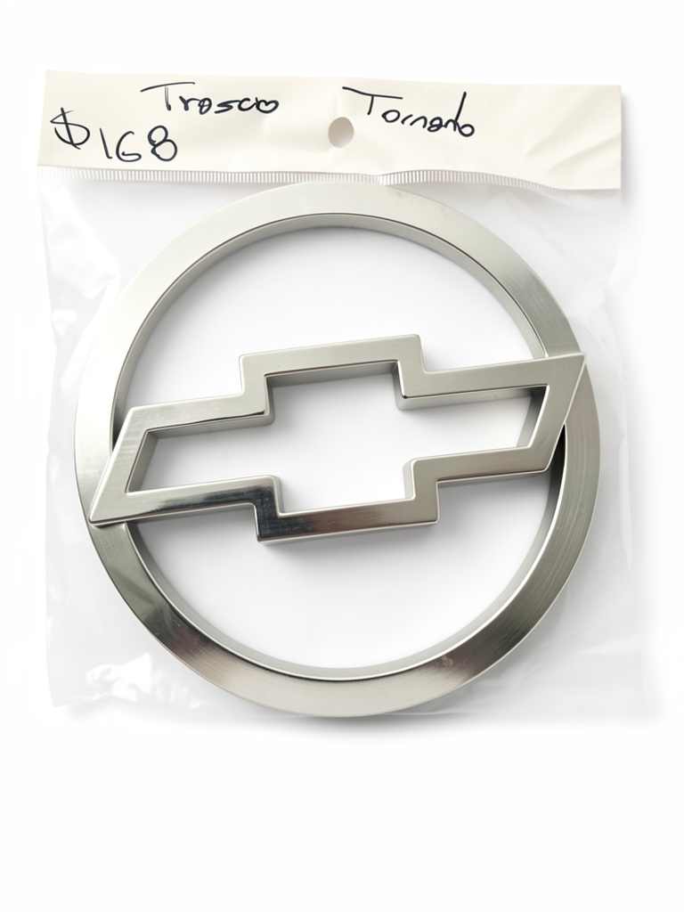 EMBLEMA TRAS TORNADO