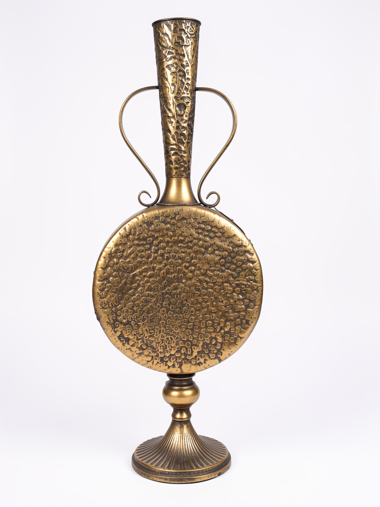 Jarron decorativo metal alto
