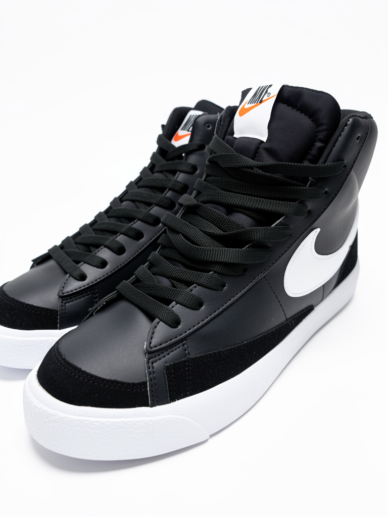 NIKE BOTA NEGRO/BLANCO #7.5