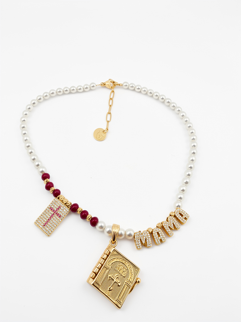 Collar de perlas de nacar dijes en baño 18k