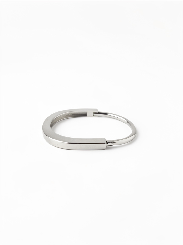 Brazalete plateado ovalado