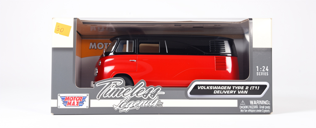 VOLKSWAGEN TYPE 2 (T1) DELIVERY VAN MOTORMAX 1/24