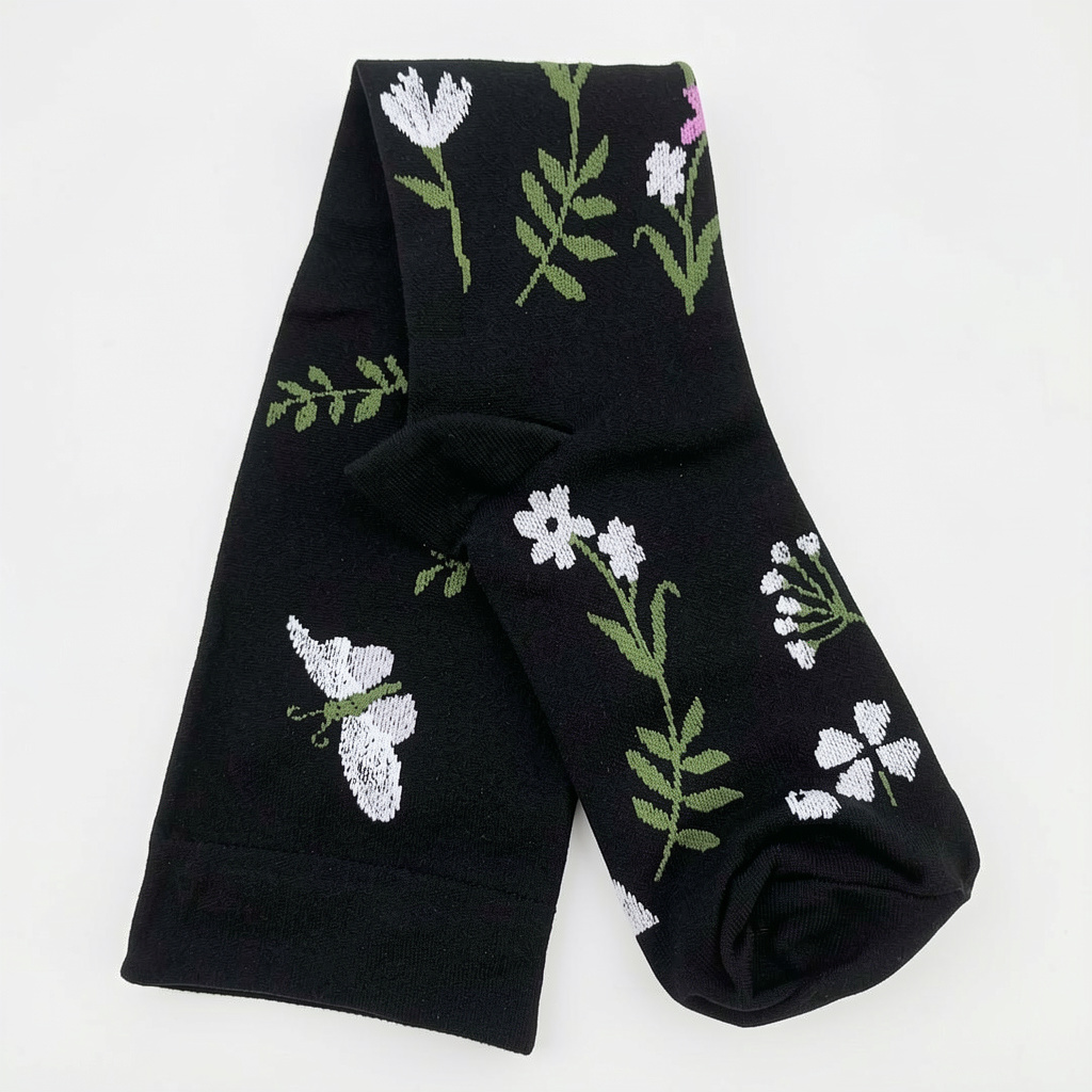 037 Negras florales