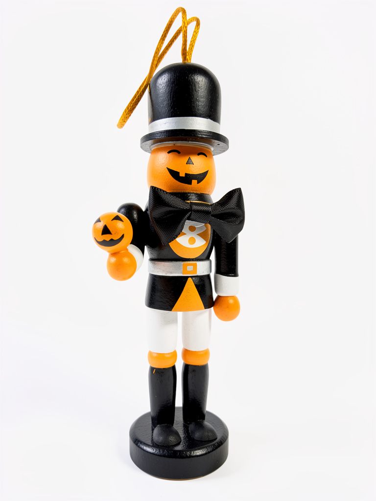 Muñeco decorativo negro Halloween- madera 13 cm