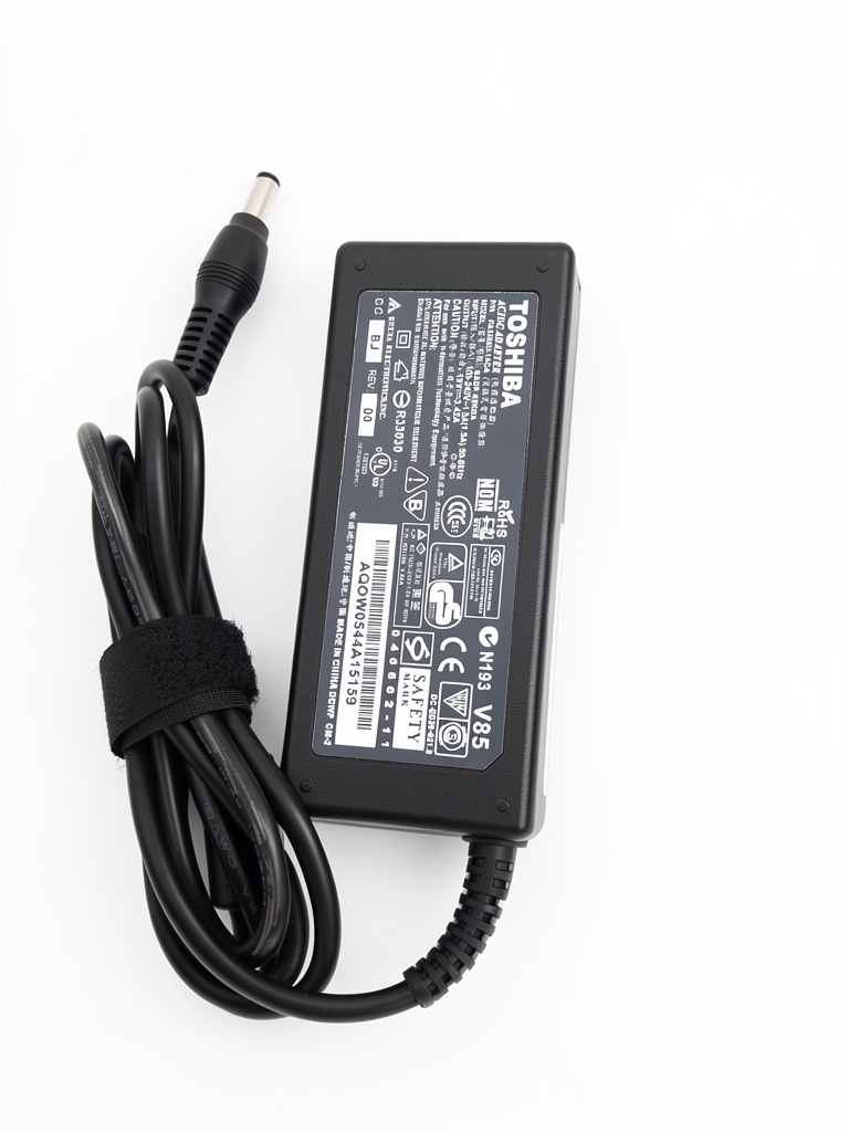 Cargador Toshiba punta fina ALTERNO