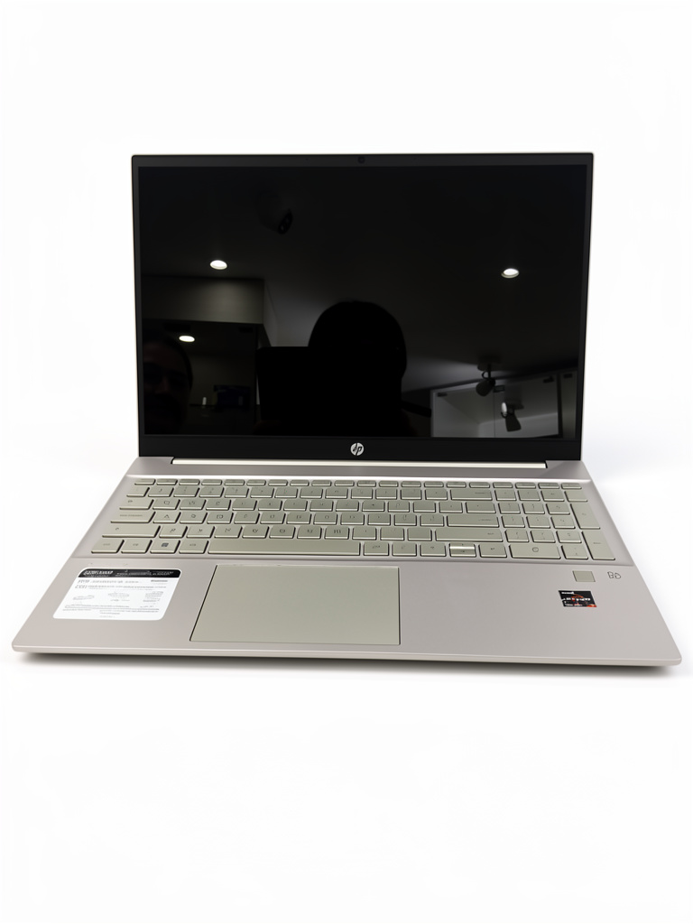 Hp pavilon Ryzen 7 serie 5600gt 16ram, 512m.2, tarjeta grafica 512mb