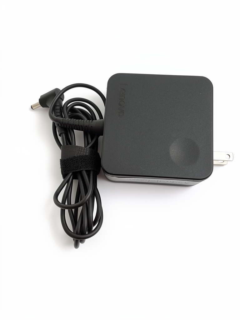 Cargador ORIGINAL lenovo punta fina