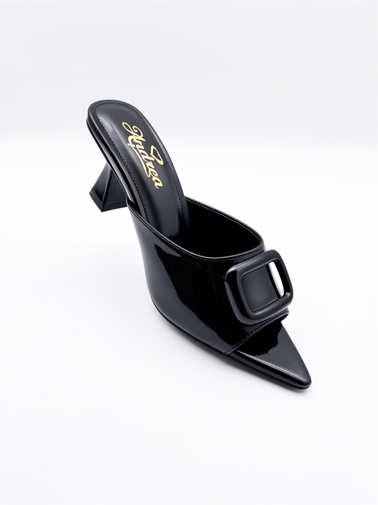 SANDALIA REF M02 NEGRO CHAROL