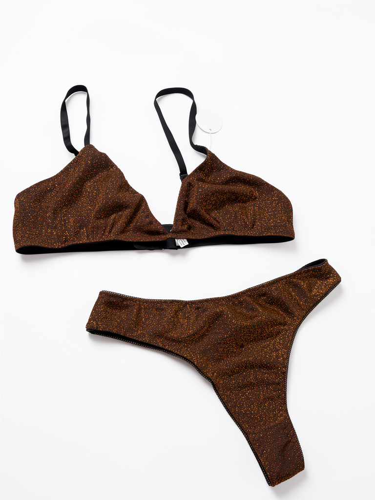 Conjunto brillo dorado shein