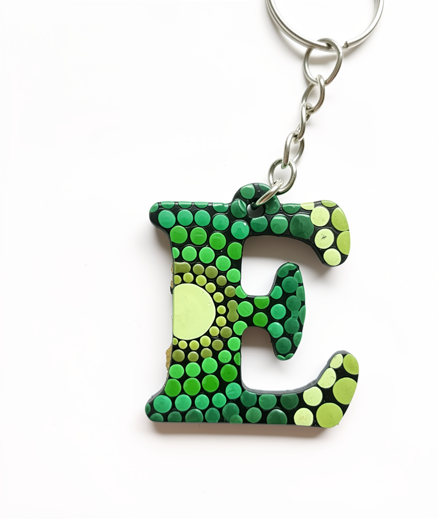 Llavero E verde
