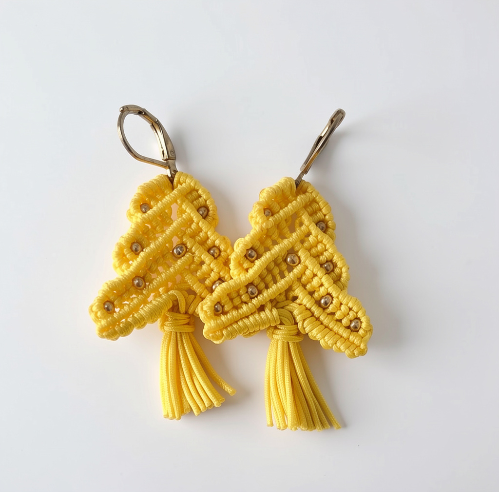 Arete Árbol Navidad amarillo