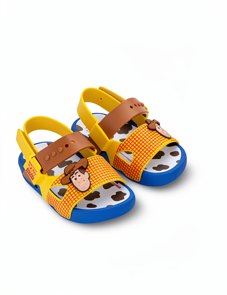 C. 233378 DISNEY SWIFT SANDAL B. COLOR BV600