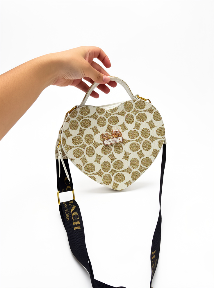 BOLSO CORAZON COACH