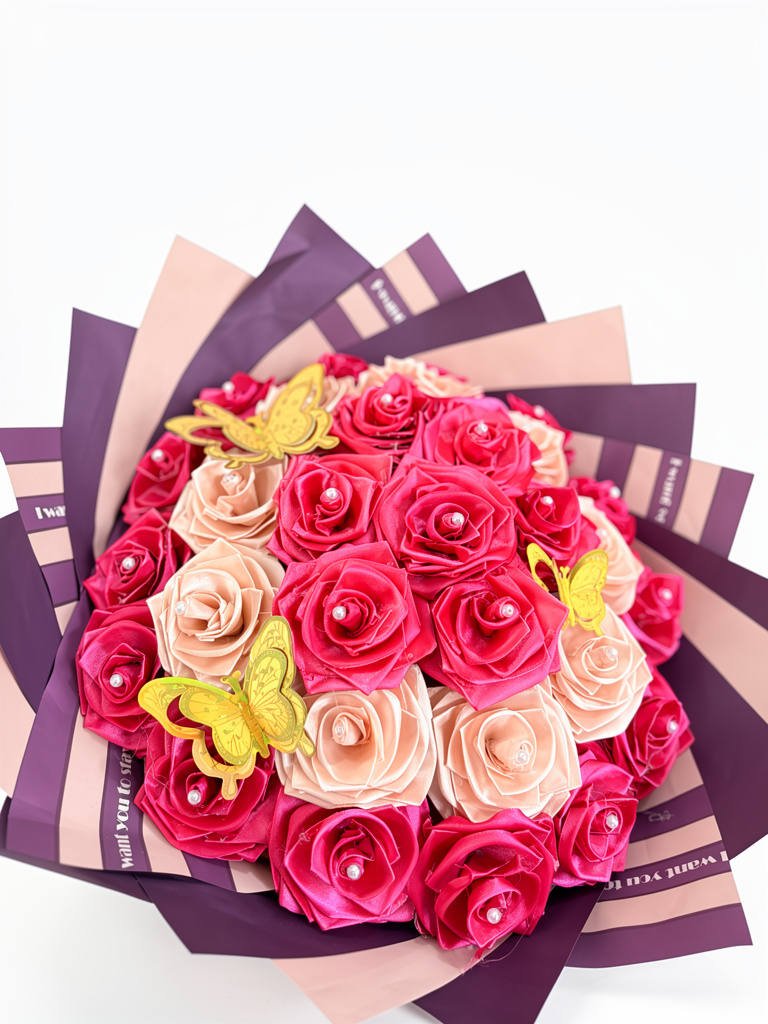 Ramo buchón de rosas eternas