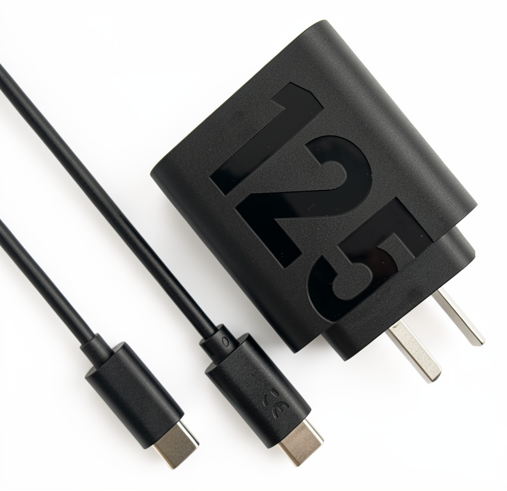 CARGADOR TIPO C MOTOROLA TURBOPOWER 125W