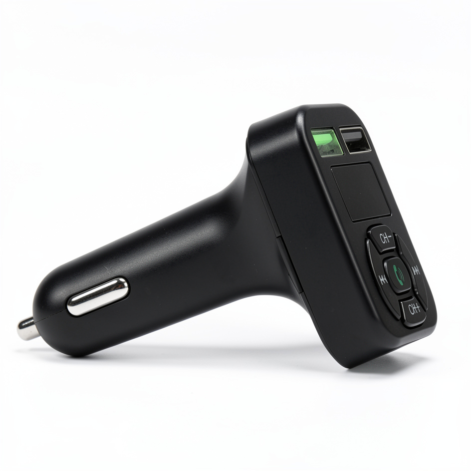 CARGADOR DE AUTO Y RECEPTOR FM A9S