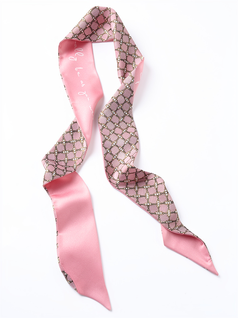 Mascada rosa estampada