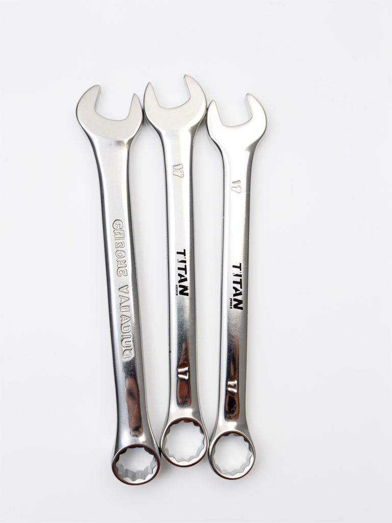 Llaves combinadas  Titan 17