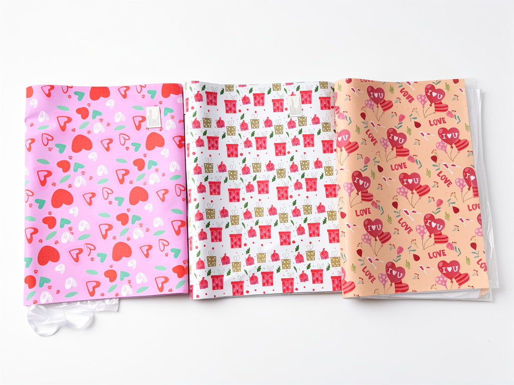 Papel decorado corazones