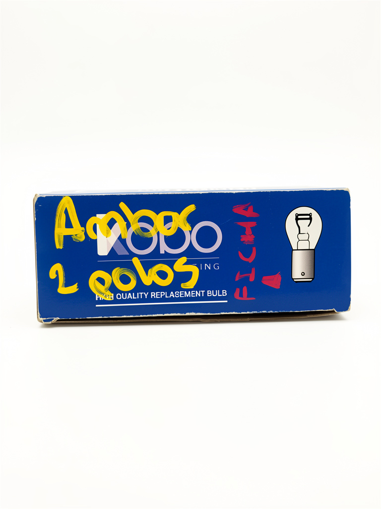 AMBAR  2POLOS ficha 12V 27W