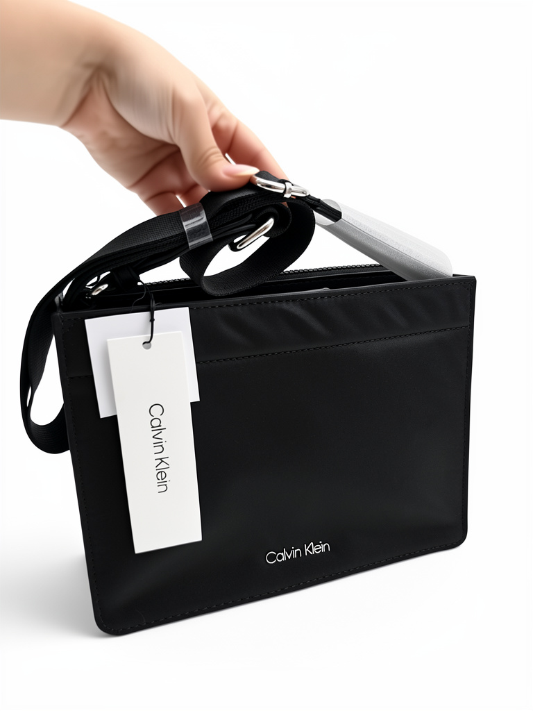 Crossbody Calvin Klein cuadrado negro