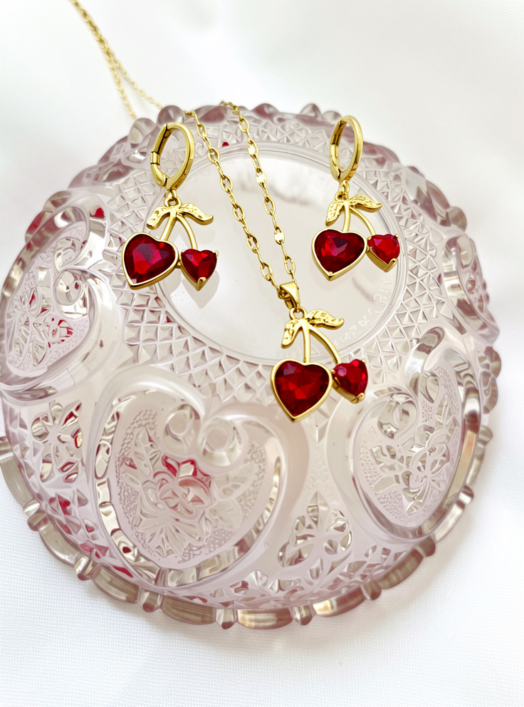 SET CEREZA CORAZÓN