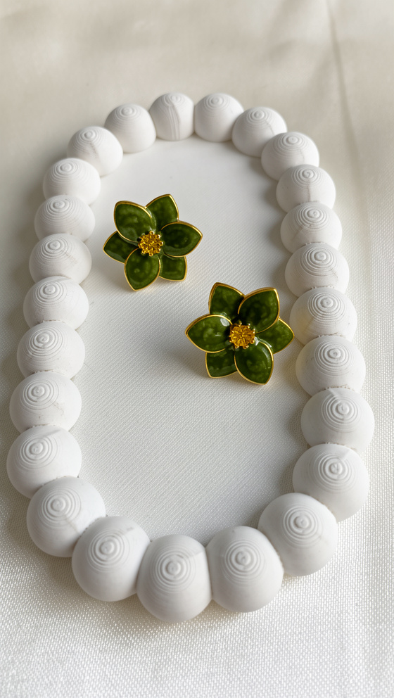 ARETES FLOR VERDE OLIVO