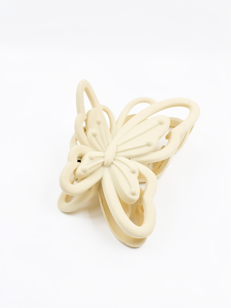 Broche mediano Mariposa calado B