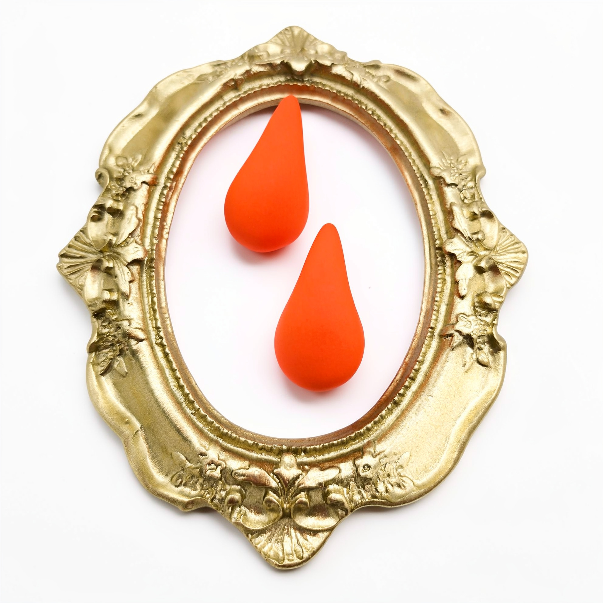 Aretes colgantes color naranja