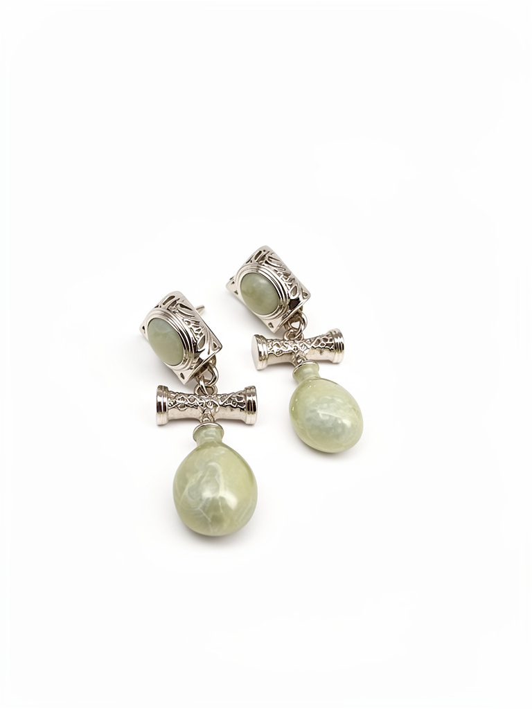 Aretes T verde