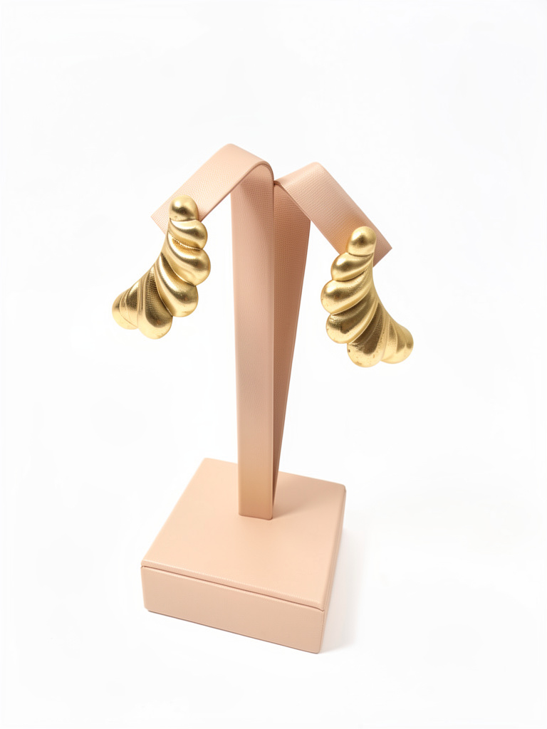 Aros esculturales dorados